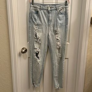 TINSELTOWN Distressed jeans
